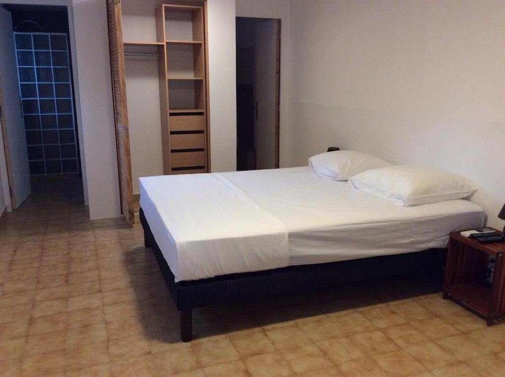 Confortable T1 Le Gosier, Wi-Fi, Piscine Dans Gite Le Gosier  Bagian luar foto